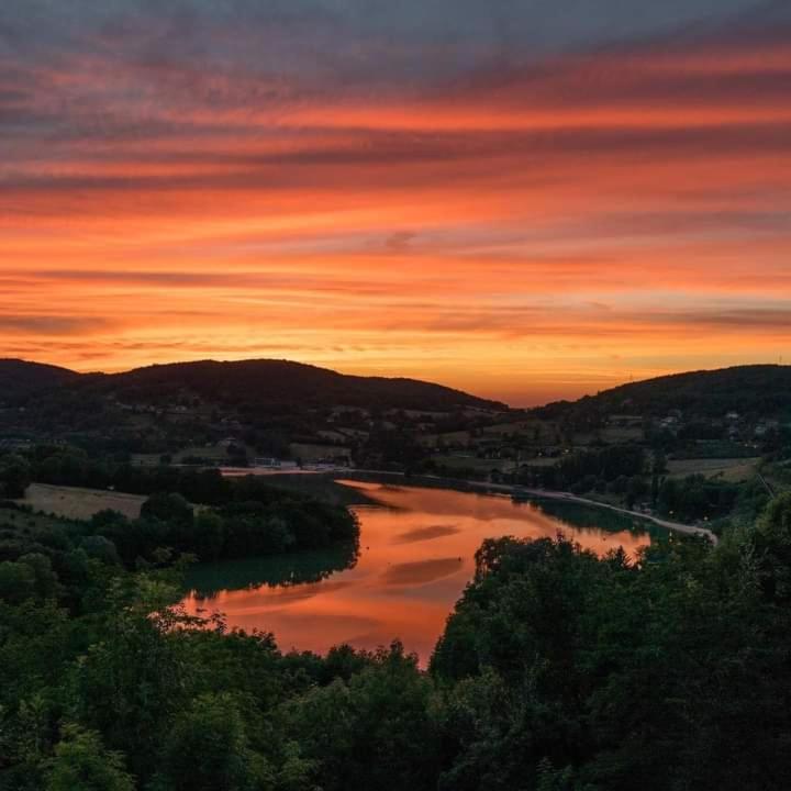 Chambre Climatisee Au Coeur De Brive Avec Televiseur Connecte Wifi Netflix Exteriér fotografie
